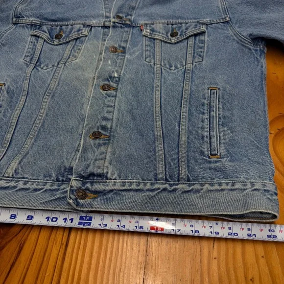 Levis Relaxed Trucker Jacket Mens XL Light Wash Blue Denim Cotton Vintage Style - Picture 7 of 15